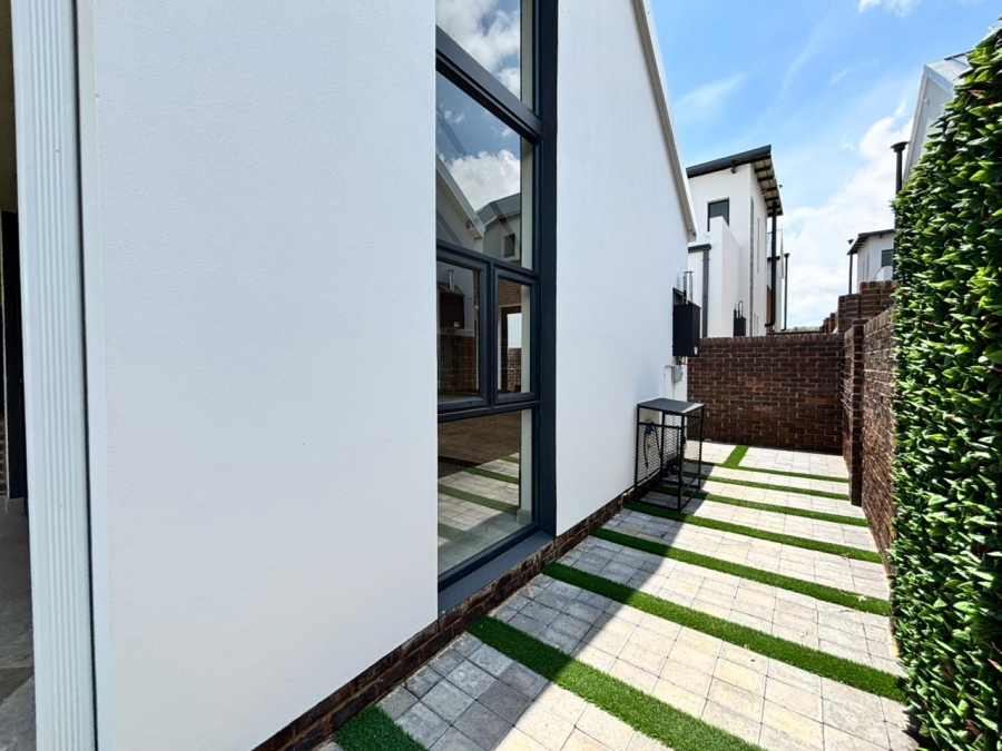 3 Bedroom Property for Sale in Helderzicht Eco Estate North West